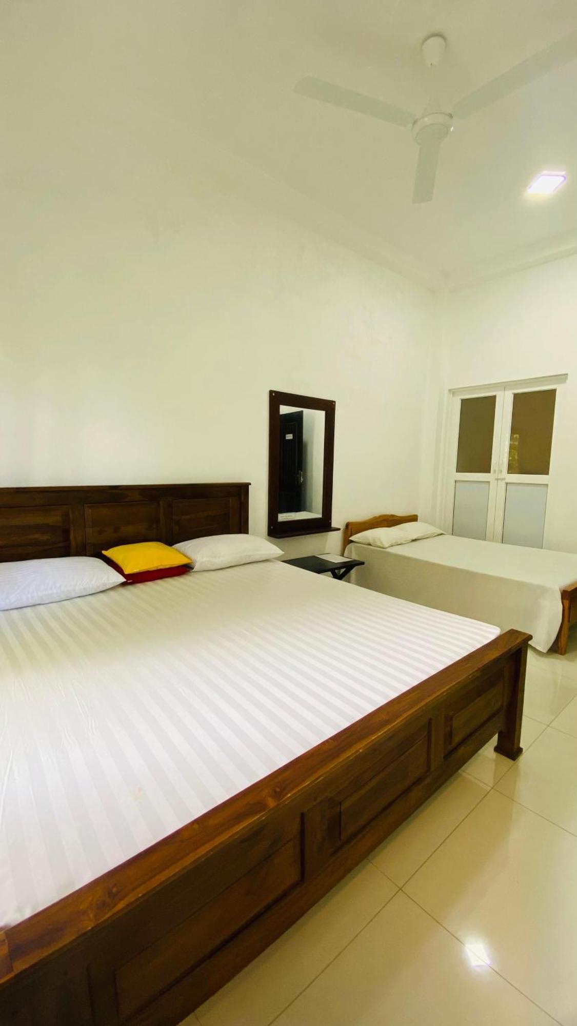 Coco House Villa Galle Buitenkant foto