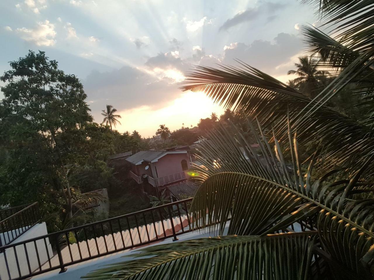 Coco House Villa Galle Buitenkant foto